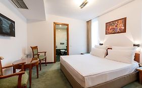 Hotel Duke Romana City Center